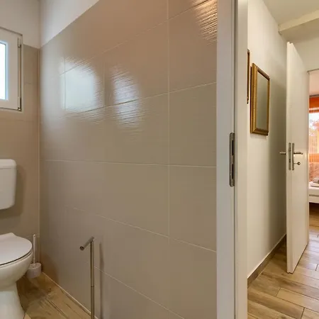 Beatiful Families Oriented Trusina With Pool Immersed In The Nature Near The Town Villa *